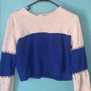 Grey/blue long sleeve crop top